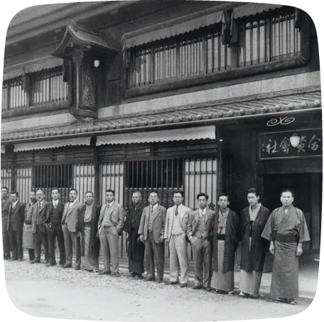 樋屋製薬株式会社は大阪天満の地で400年以上お子さまの為のお薬を製造販売